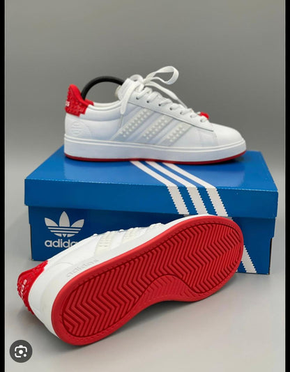TENIS ADIDAS LEGO